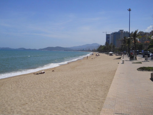 Het zandstrand van Nha Trang